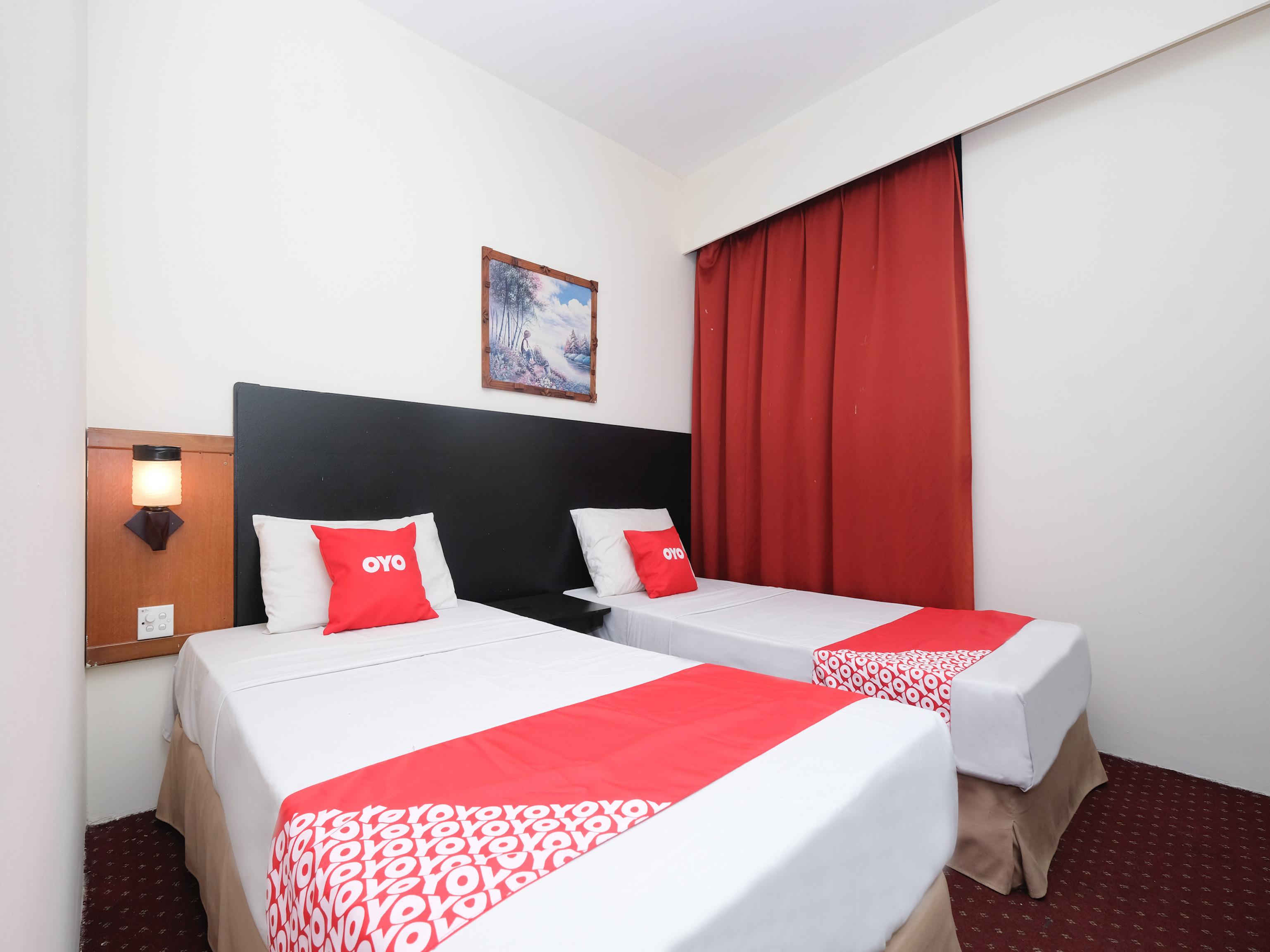 Hotel Sri Sutra - Sungai Buloh Petaling Jaya Buitenkant foto