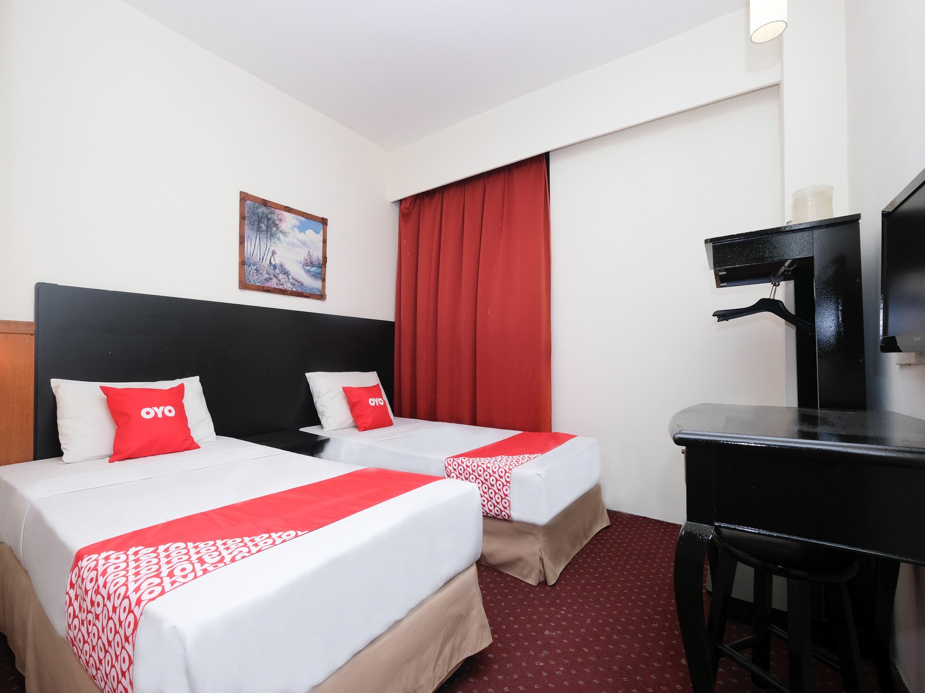 Hotel Sri Sutra - Sungai Buloh Petaling Jaya Buitenkant foto