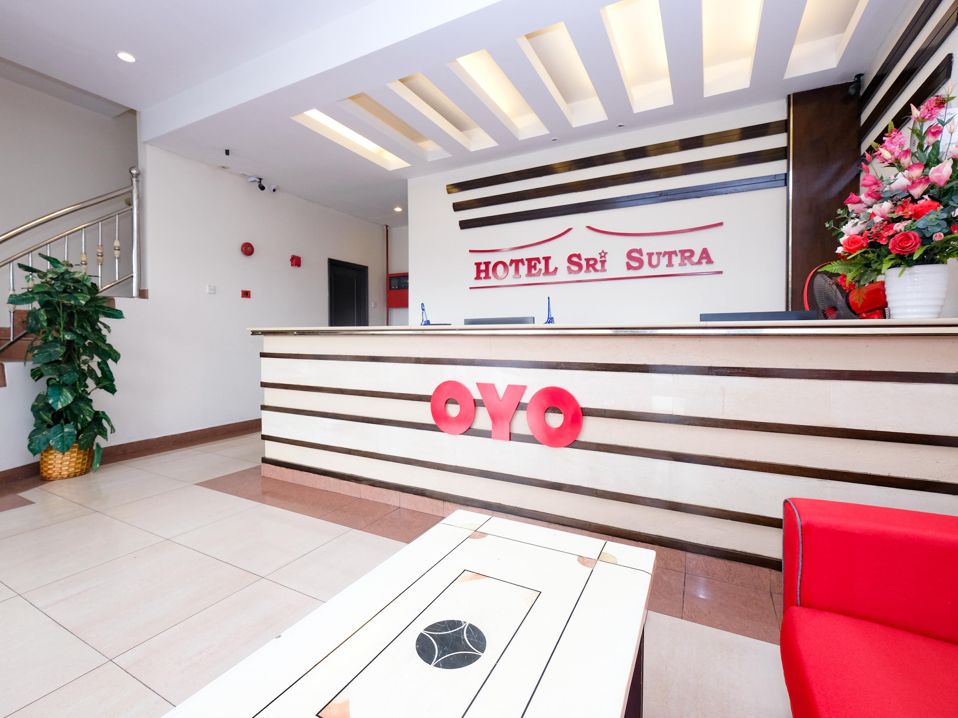 Hotel Sri Sutra - Sungai Buloh Petaling Jaya Buitenkant foto