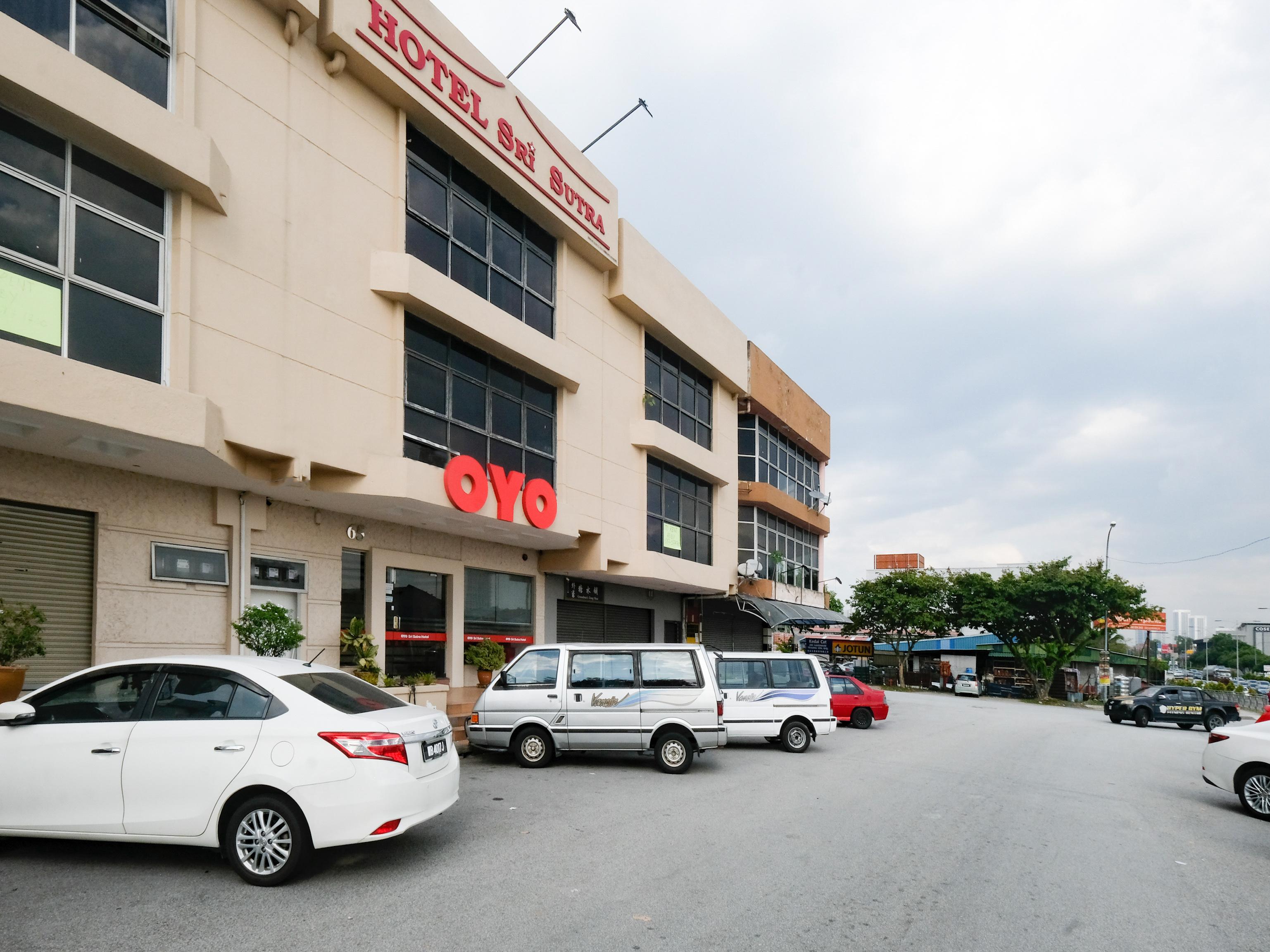 Hotel Sri Sutra - Sungai Buloh Petaling Jaya Buitenkant foto