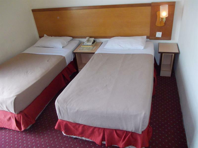 Hotel Sri Sutra - Sungai Buloh Petaling Jaya Buitenkant foto
